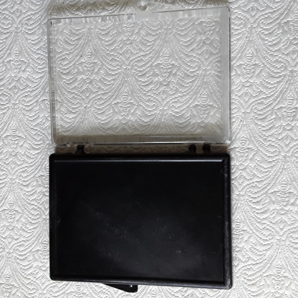 Vintage 1980's Goldtone Delicate Unicorn Ornament w/ Clear Dangle Heart - Picture 4 of 5